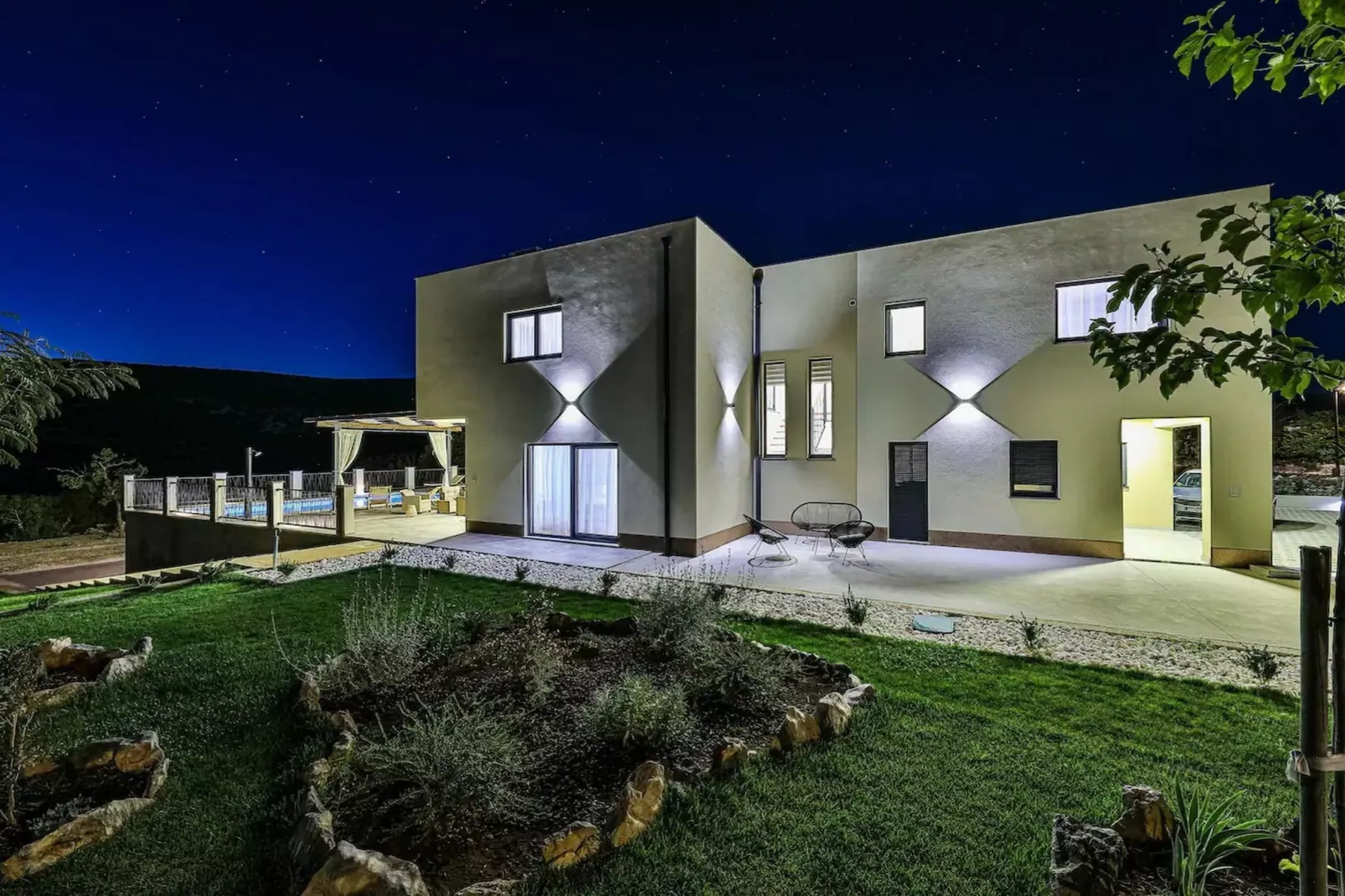 Luxurious Sanctuary Villa Primorski Dolac with Pool - Three Bedroom Villa with Pool - Buitenlucht