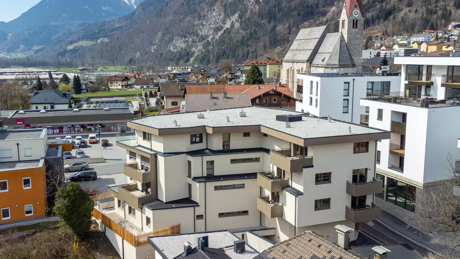 City Apartments Jenbach Top 10 - Buitenkant zomer