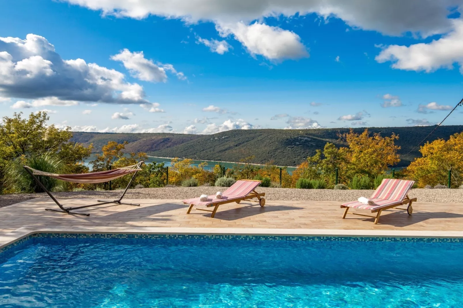 Wonderful Labin Villa with Private Pool and Sea Views - Three Bedroom - Terrasbalkon