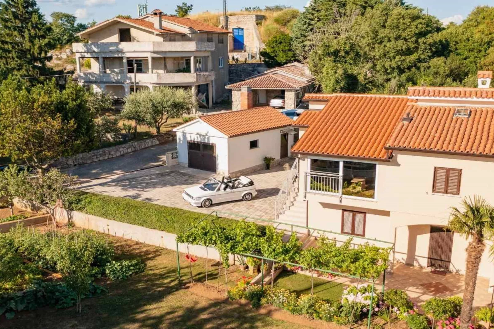 Stylish Two Bedroom Apartment in Labin - Two Bedroom Apartment with Terrace - Buitenlucht