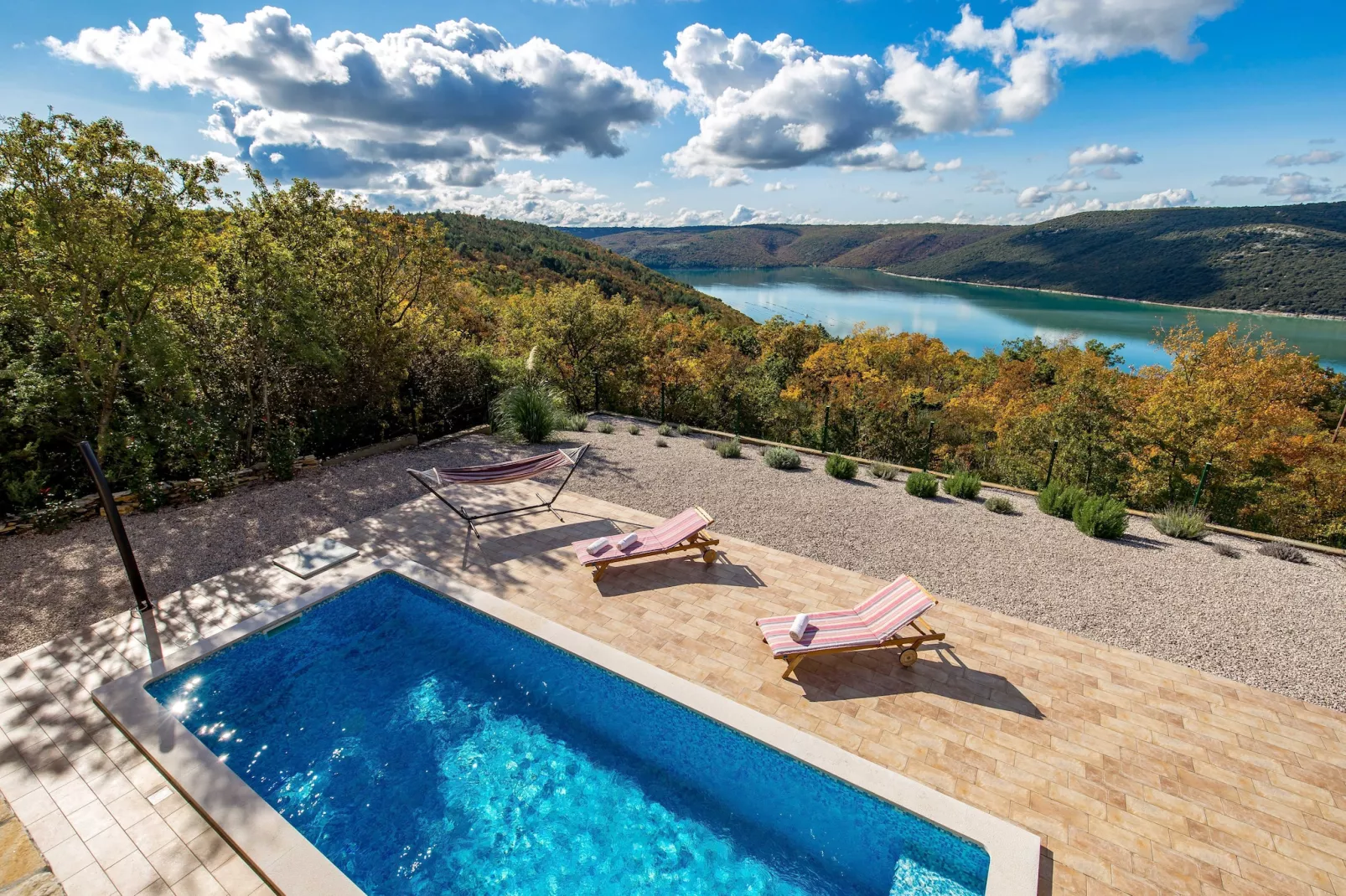 Wonderful Labin Villa with Private Pool and Sea Views - Three Bedroom - Terrasbalkon