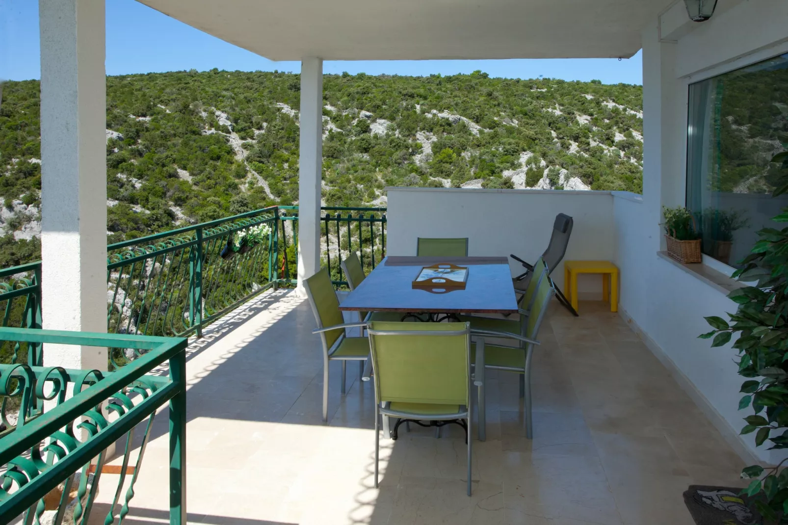 Wonderful Visinisce Apartments with Terrace and Sea Views - Standard Three Bedroom Apartment (Owner 2) - Terras