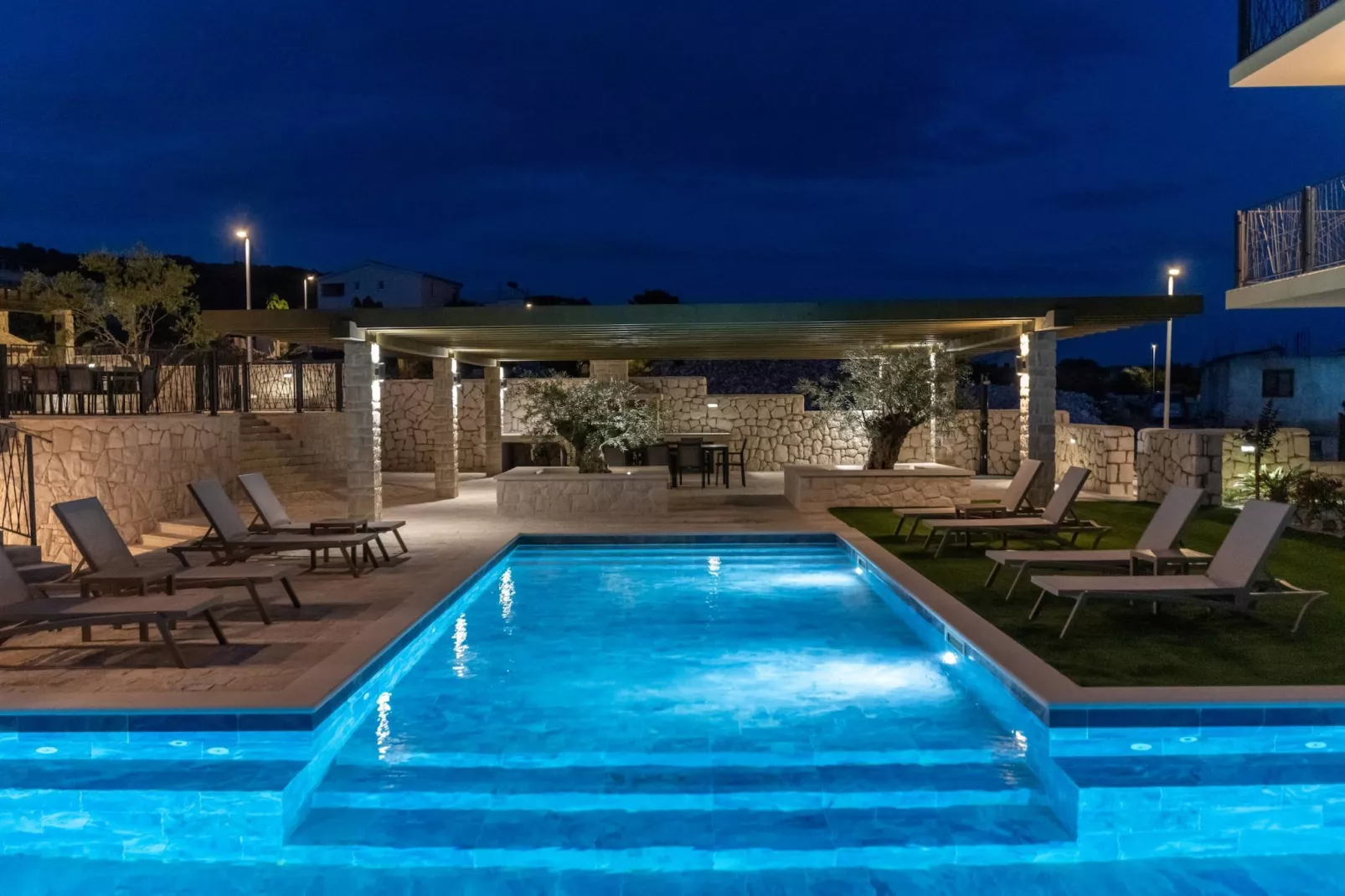 Luxury Living at Horizon Retreat - Comfort Three Bedroom Apartment (owner Central S8) - Zwembad