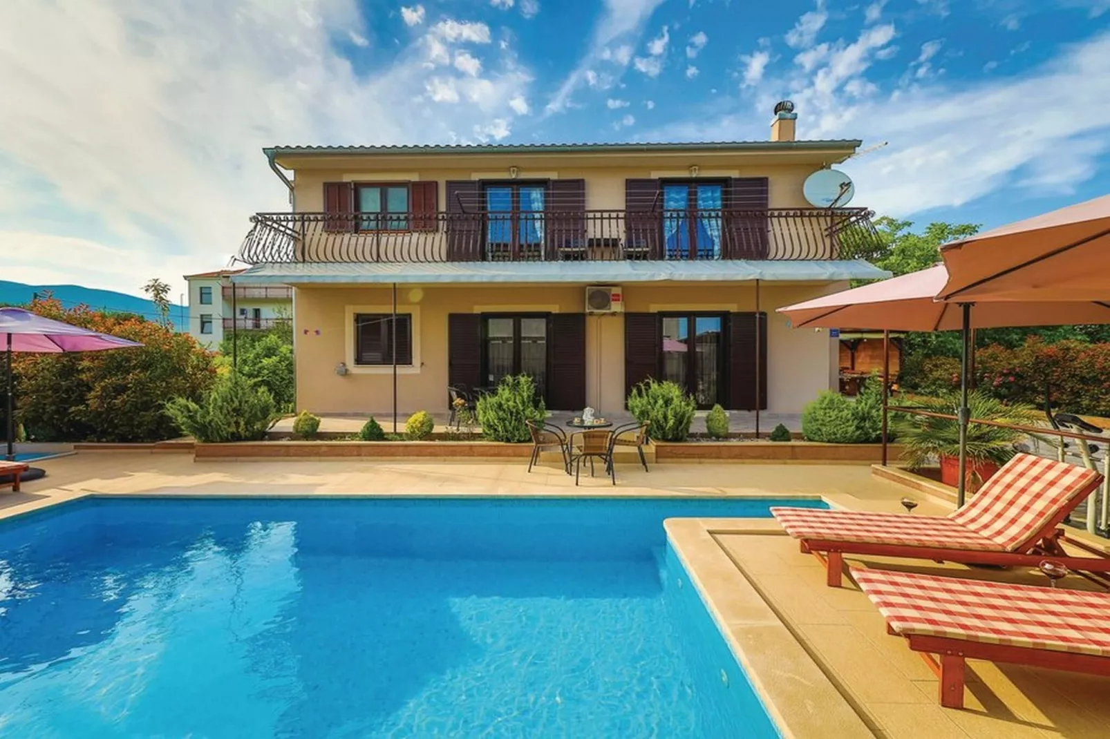 Mediterranean Stylish Villa with Pool in Kastel Stari - Six Bedroom Villa with Pool - Zwembad