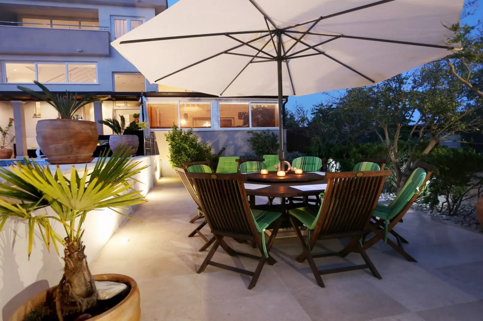 Okrug Gornji Luxurious Escape Villa with Pool - Five Bedroom Villa with Pool - Buitenlucht