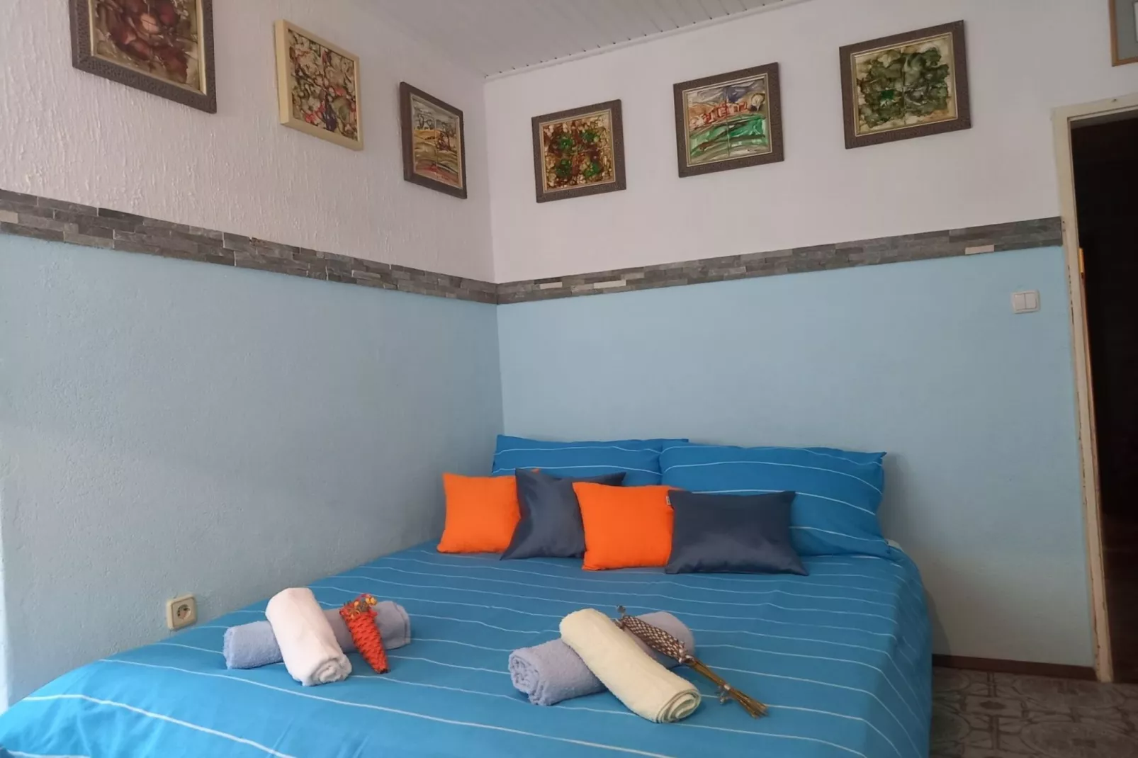 Lovely Apartments Near the Sea - One Bedroom Apartment with Balcony - Slaapkamer