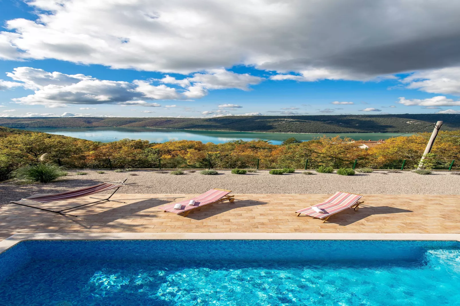 Wonderful Labin Villa with Private Pool and Sea Views - Three Bedroom - Terrasbalkon