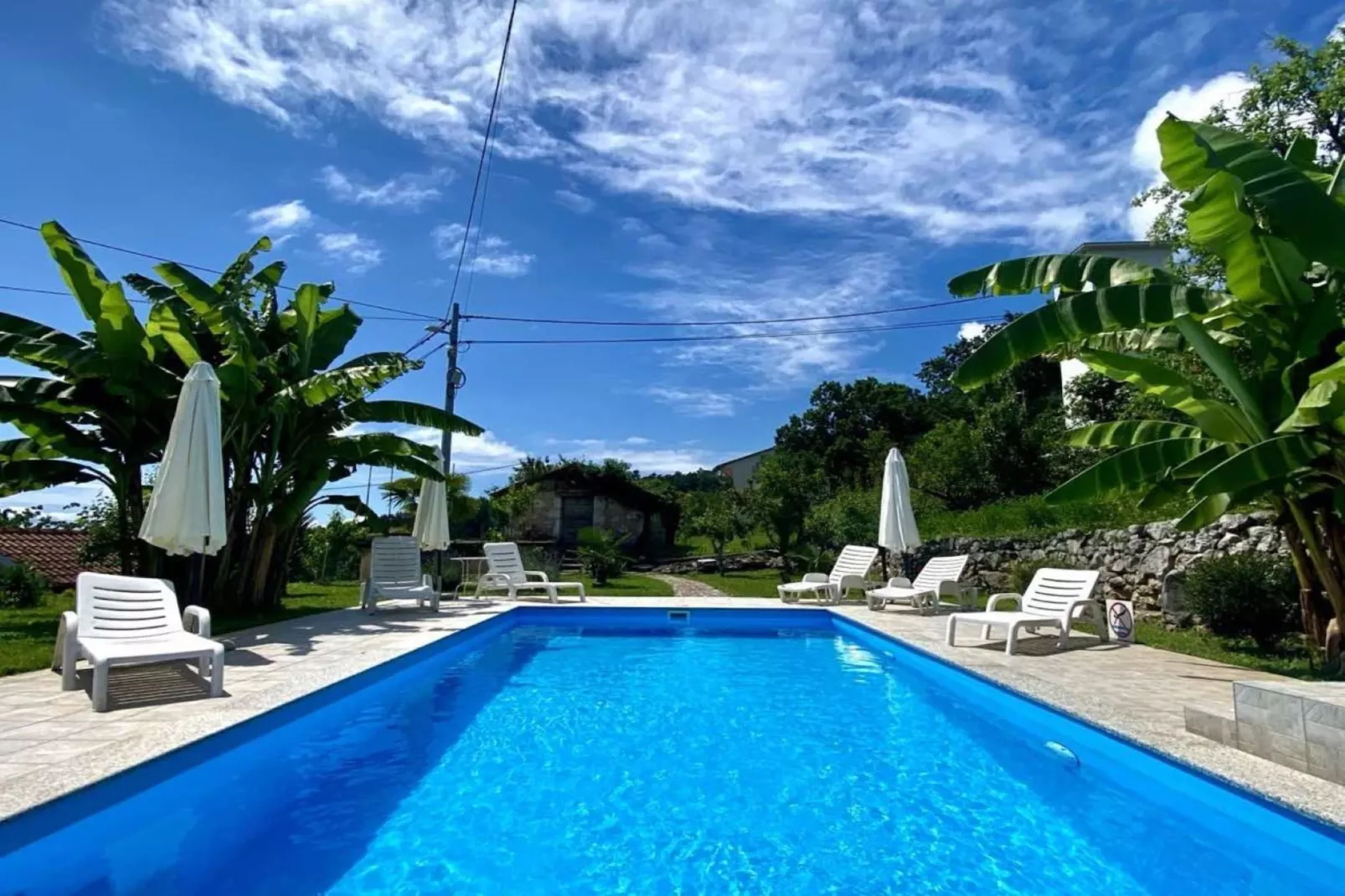 Luxury Lovran Apartments with Swimming Pool - Classic One Bedroom Apartment - Zwembad