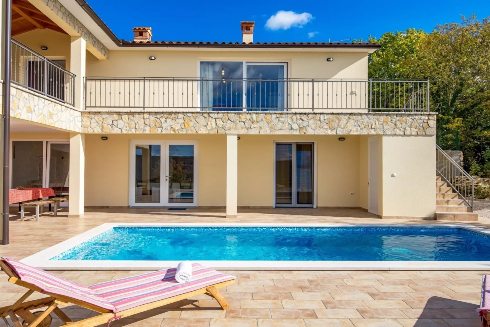 Wonderful Labin Villa with Private Pool and Sea Views - Three Bedroom - Buitenlucht