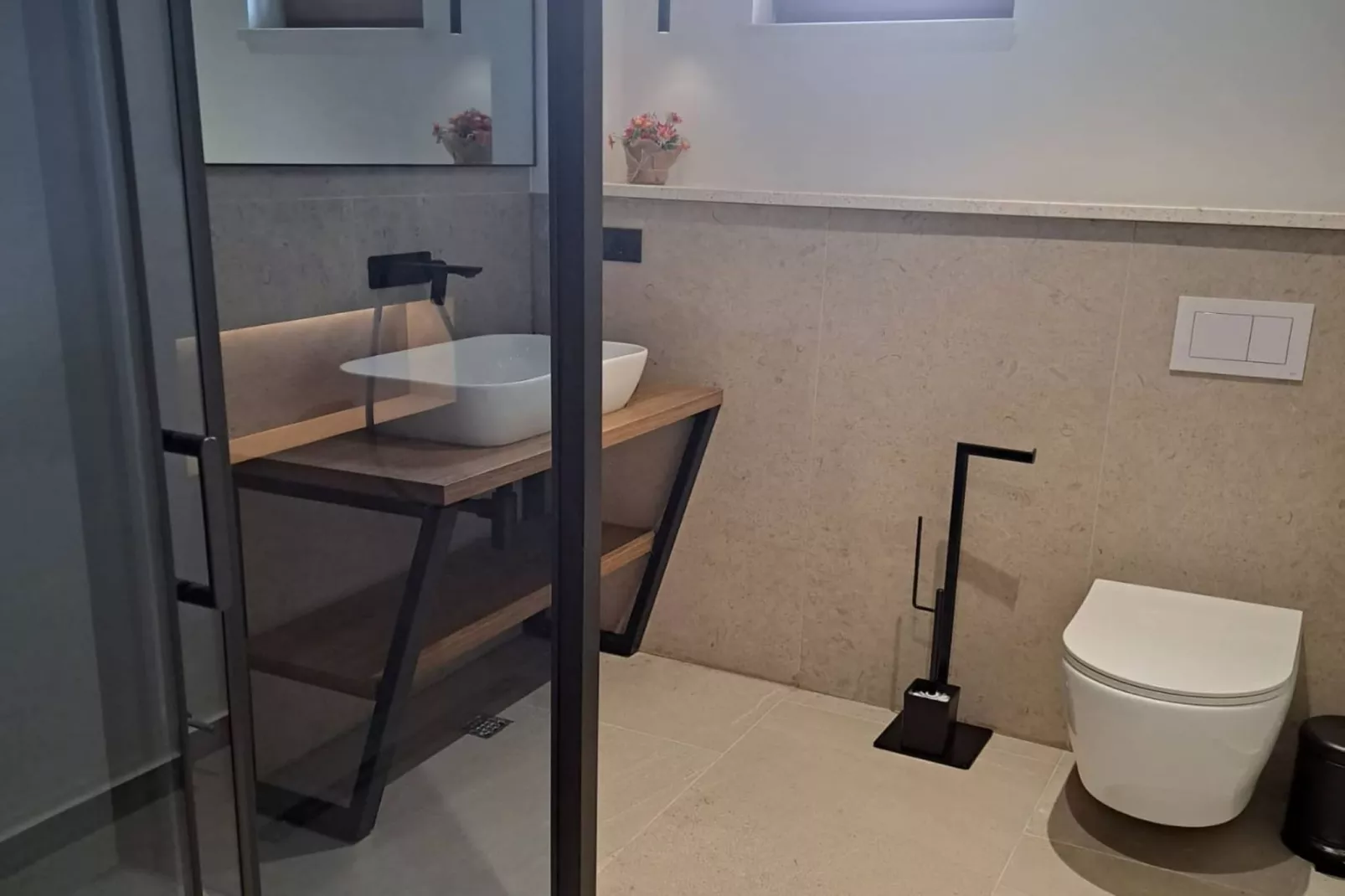 Three Bedroom Villa - Badkamer