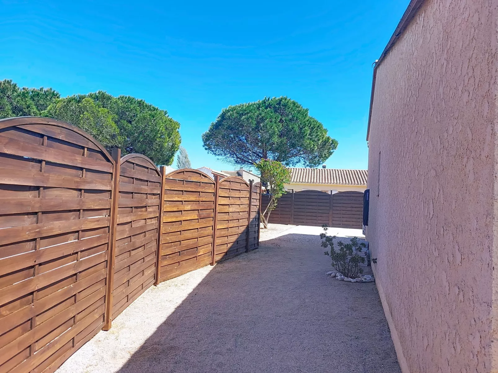 Le Mas des Oliviers - Buiten