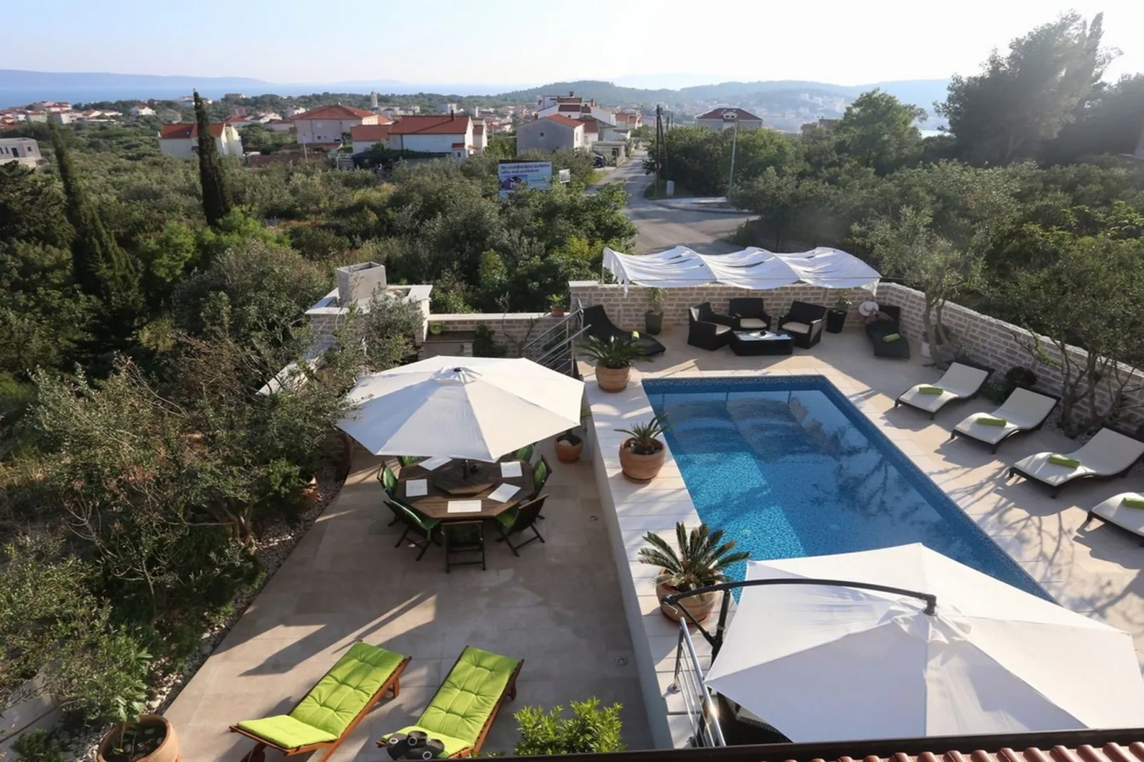 Okrug Gornji Luxurious Escape Villa with Pool - Five Bedroom Villa with Pool - Uitzicht