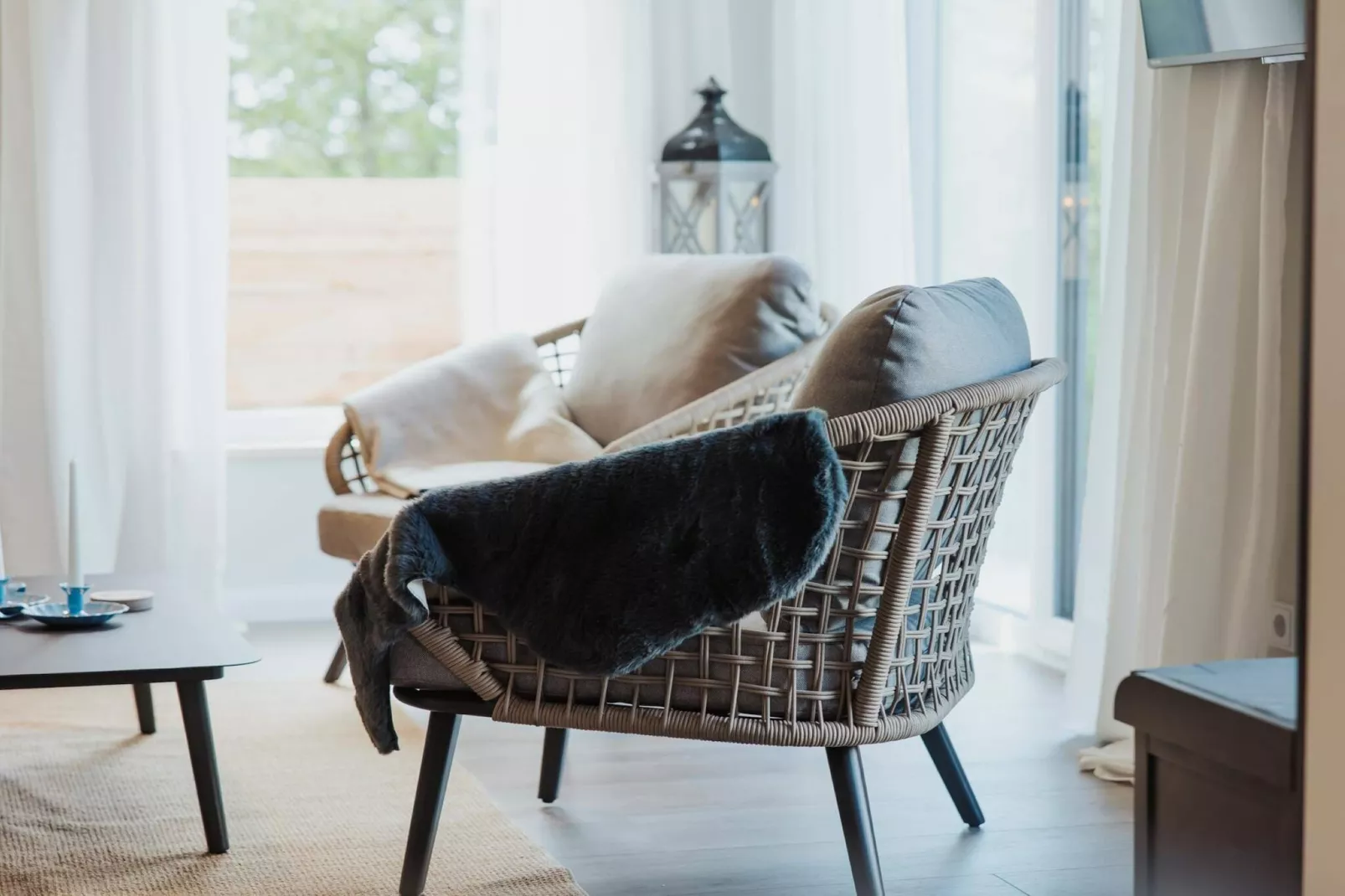 Chalk Cliff Base: Eco-Chic Wonen - Binnen