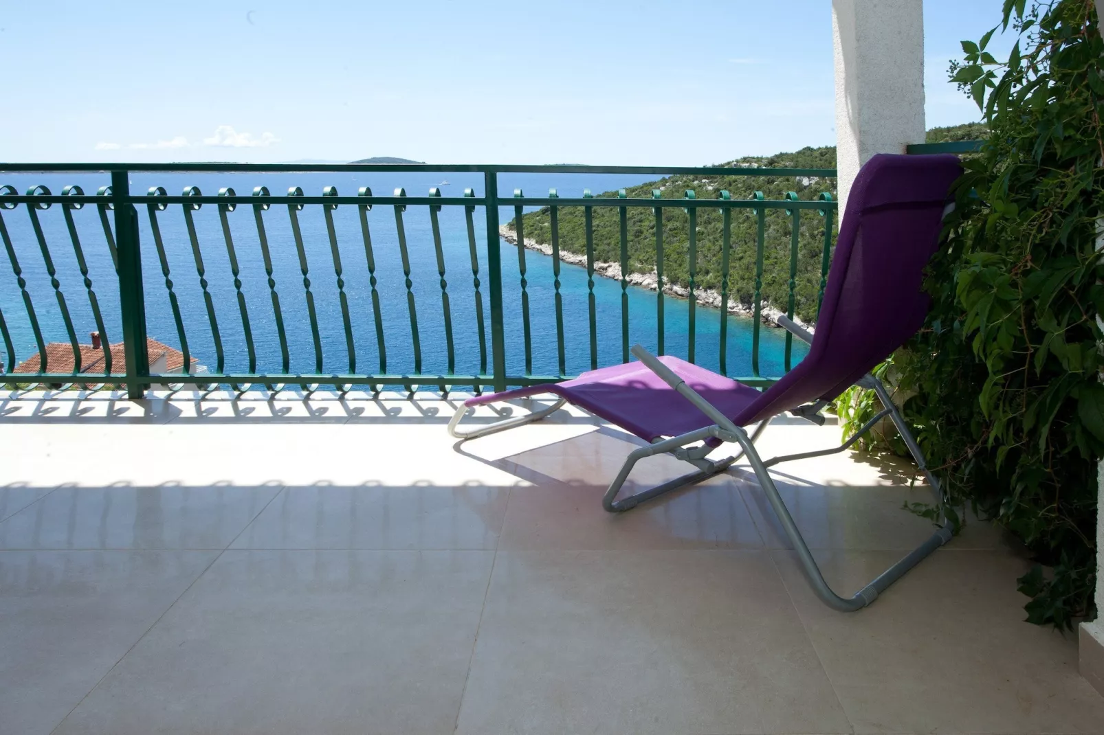 Wonderful Visinisce Apartments with Terrace and Sea Views - Standard Two Bedroom Apartment  (Owner 1) - Terras
