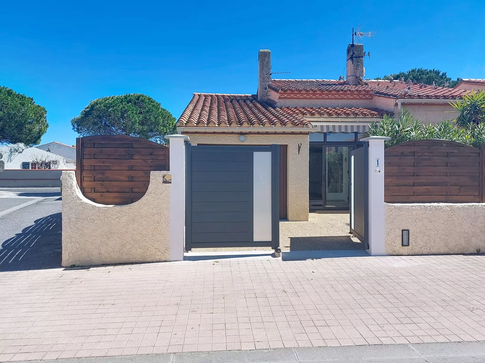 Le Mas des Oliviers - Buiten