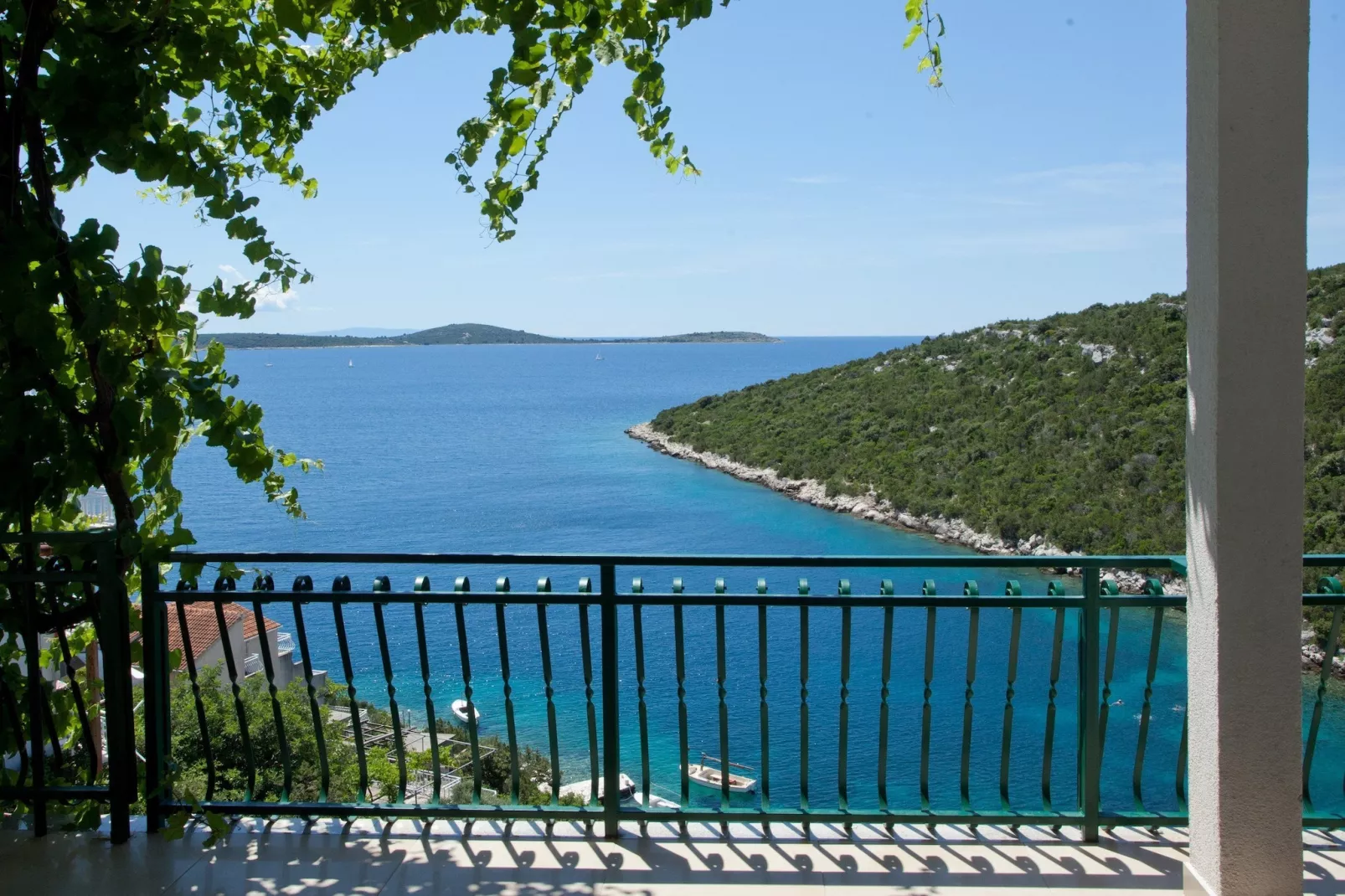 Wonderful Visinisce Apartments with Terrace and Sea Views - Standard Two Bedroom Apartment  (Owner 1) - Terras
