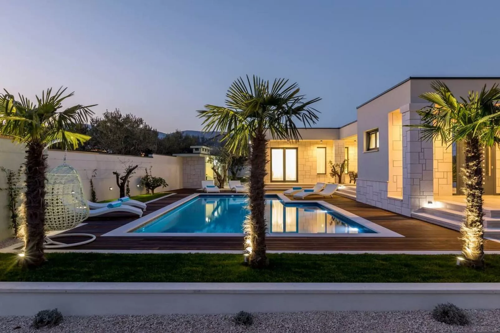 Sophisticated Oasis Residence Villa with Pool - Three Bedroom Villa with Pool - Zwembad