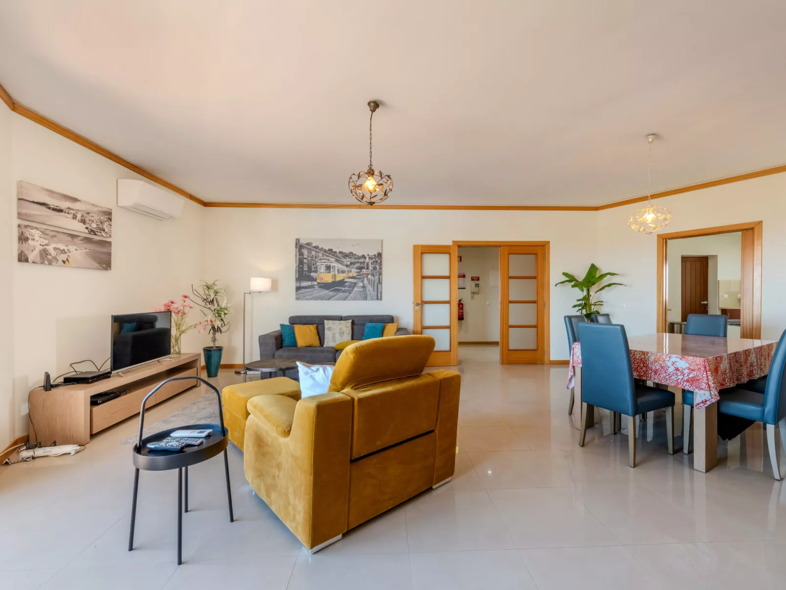 Aguia M T2 - VIP Properties - Binnen