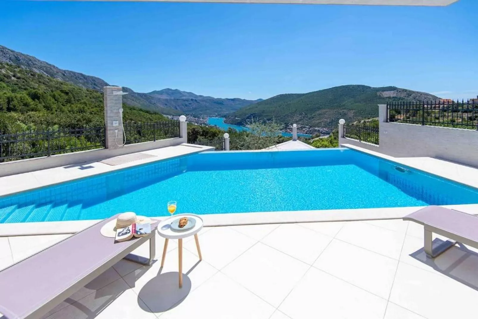 Buena Vista - Two Bedroom Holiday Home with Swimming pool - Zwembad