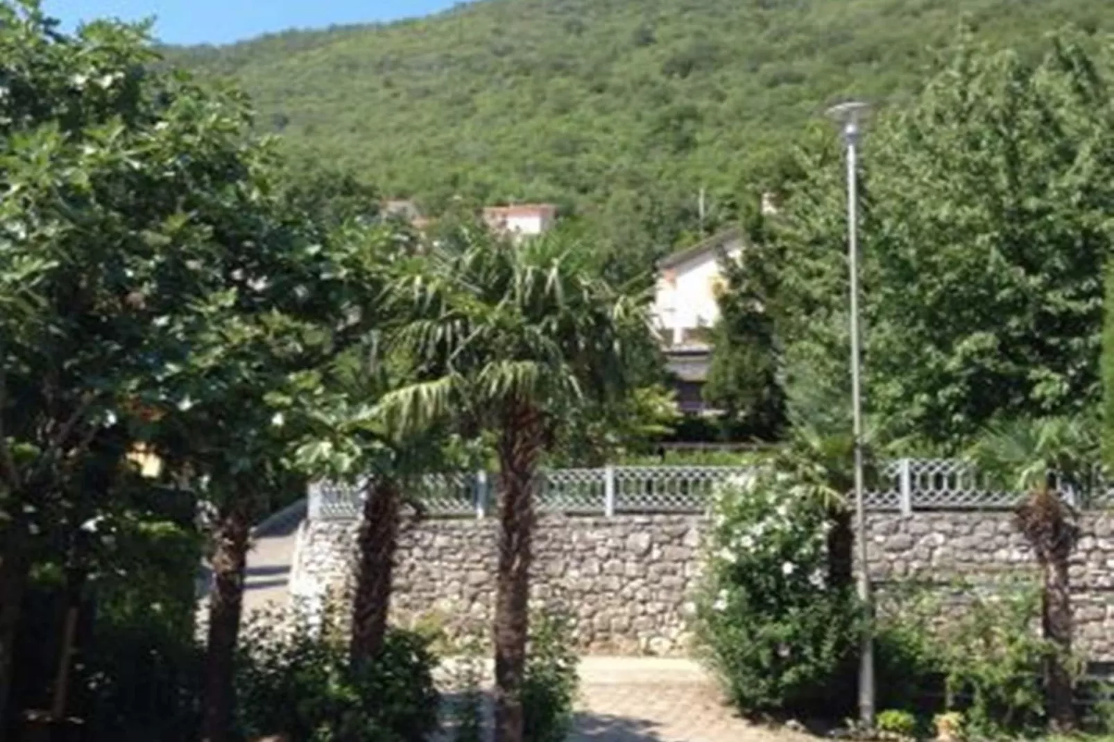 Lovely Apartments Near the Sea - One Bedroom Apartment with Balcony - Buitenlucht