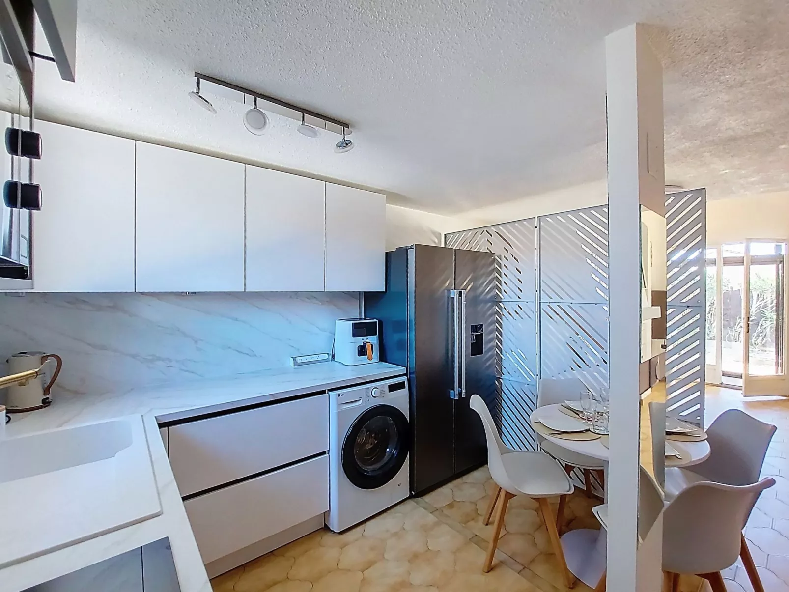 Le Mas des Oliviers - Binnen