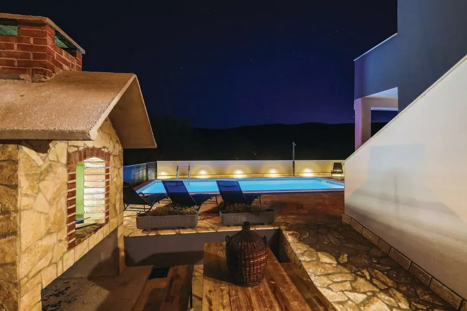 Three Bedroom Villa - Zwembad