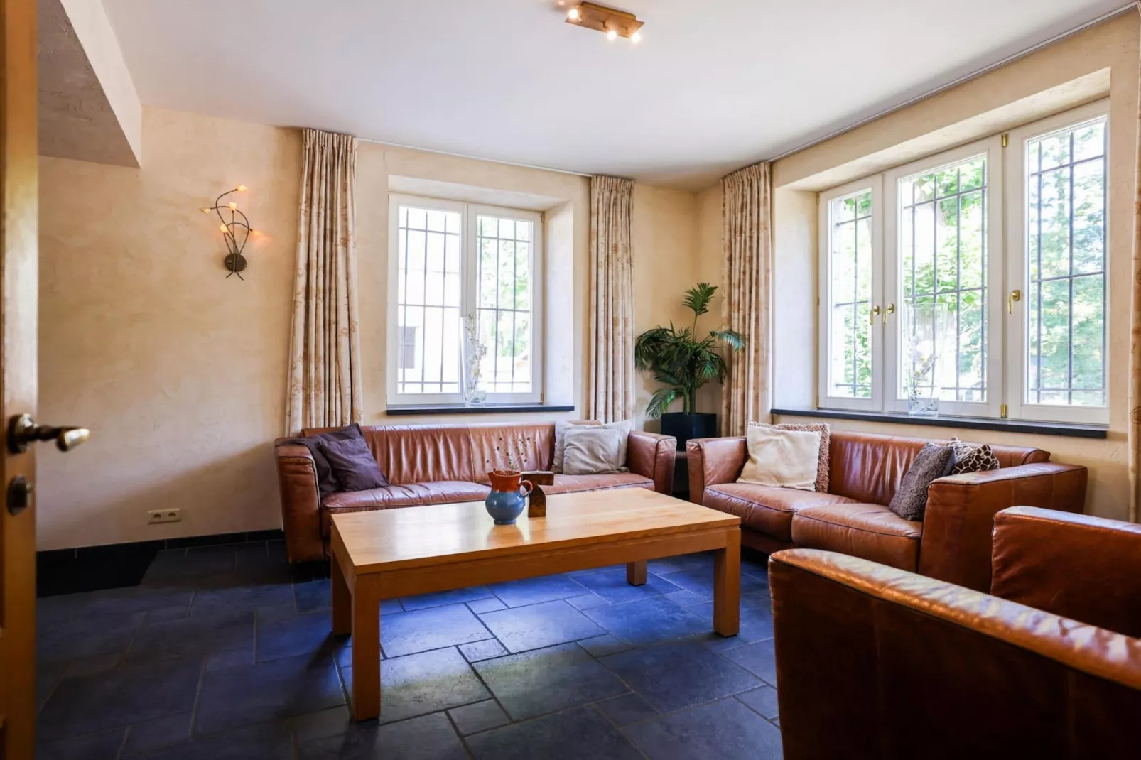 Apartment 7 - Tower apartment