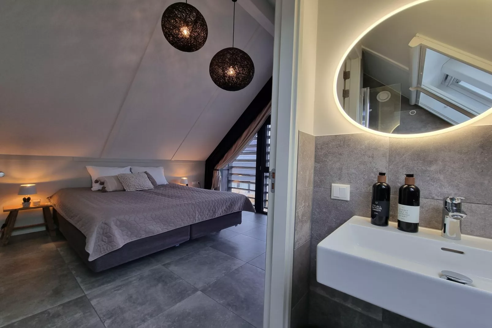 Watervilla Njoggen - Slaapkamer