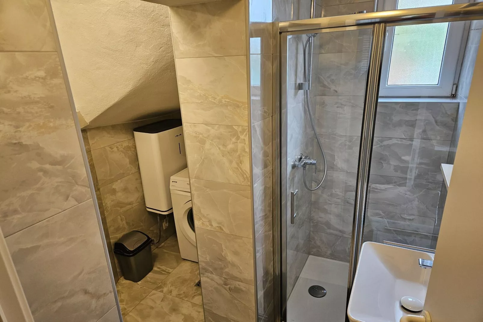 Apartments Amalia - Two Bedroom Apartment - Badkamer