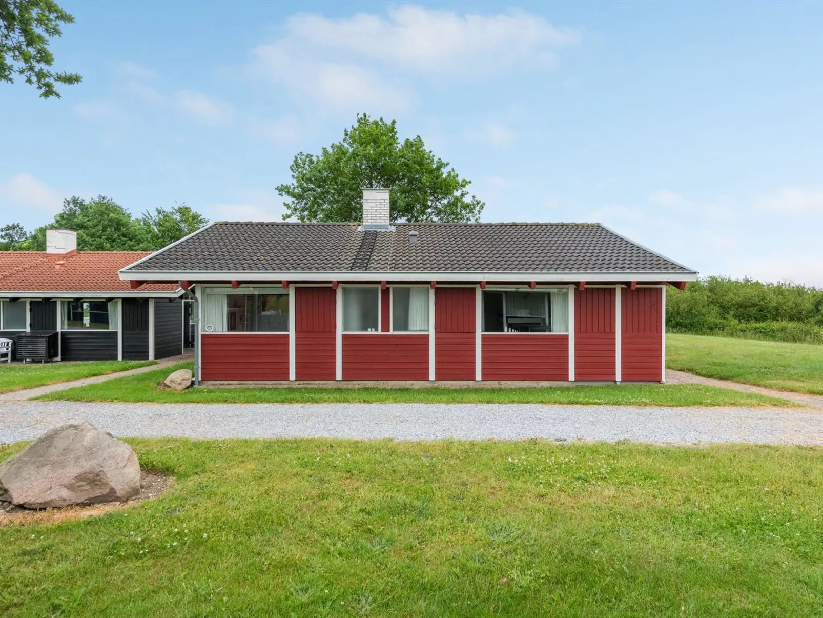 "Ditte" - 300m from the sea - Buiten