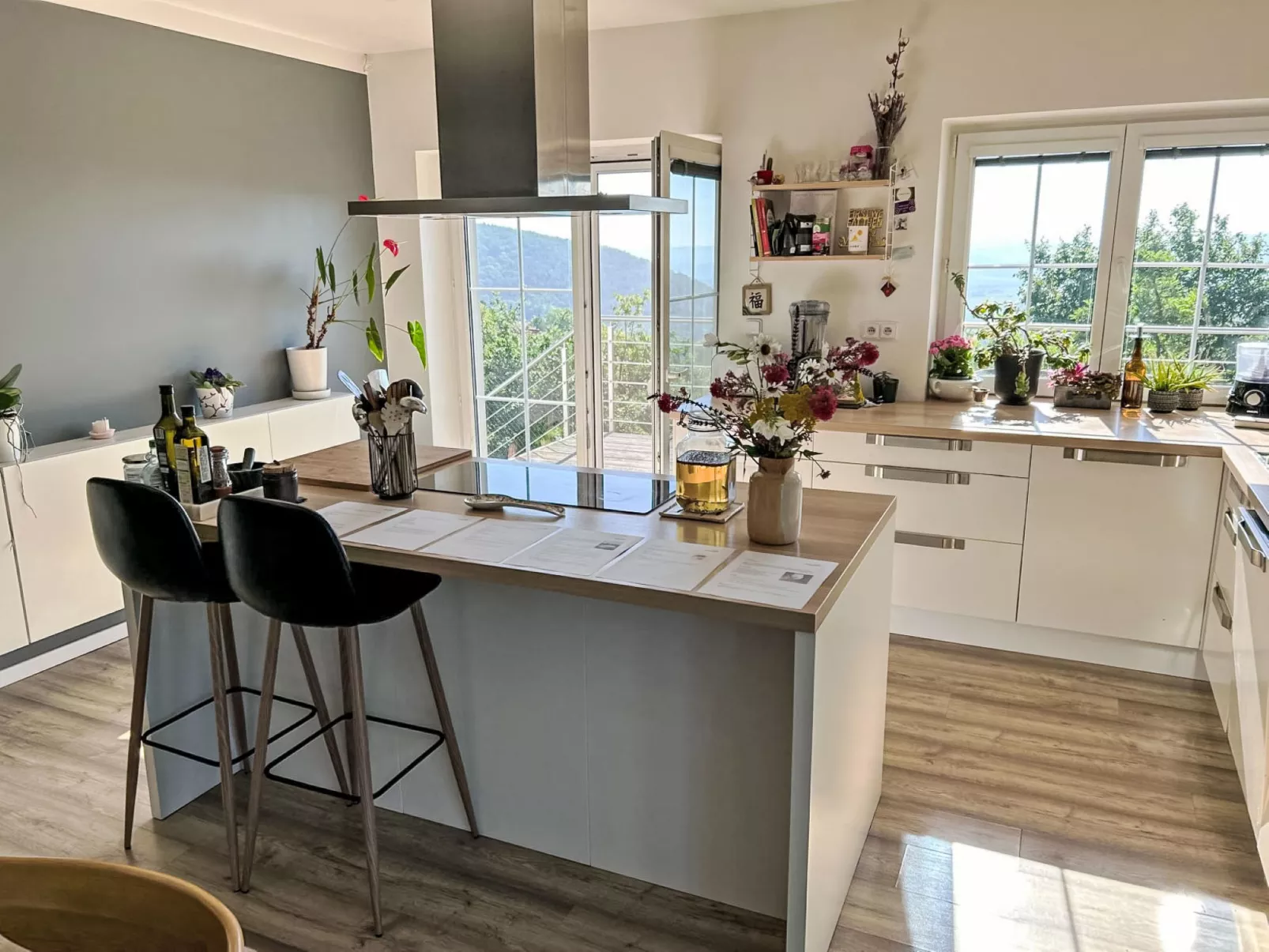 Hillside View - Binnen