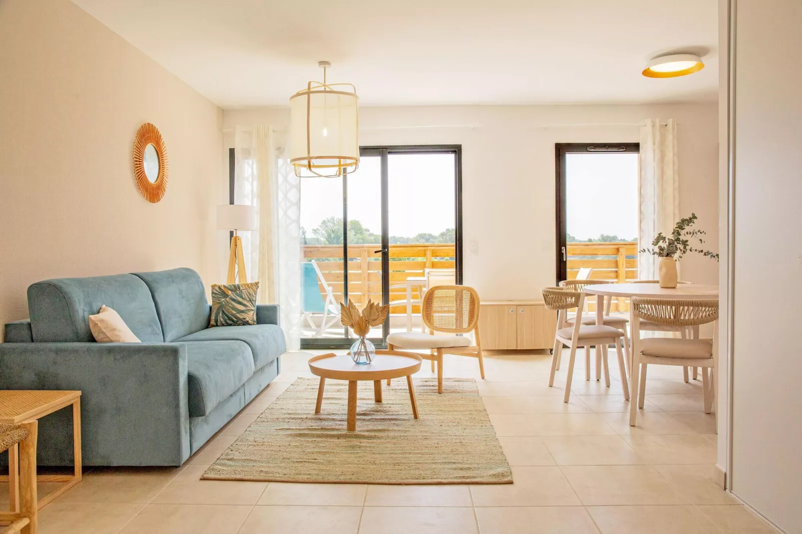 Résidence Domaine du Golfe du Lion St Cyprien - 36 app 6 pers - 2 chambres - climatisé - balcon-Woonkamer