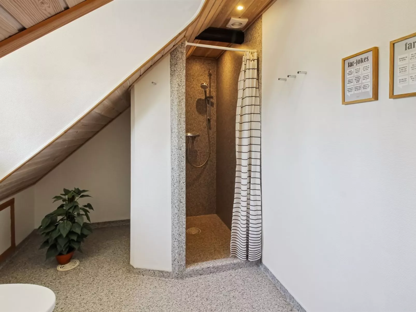 "Volmar" - 3.5km from the sea - Binnen