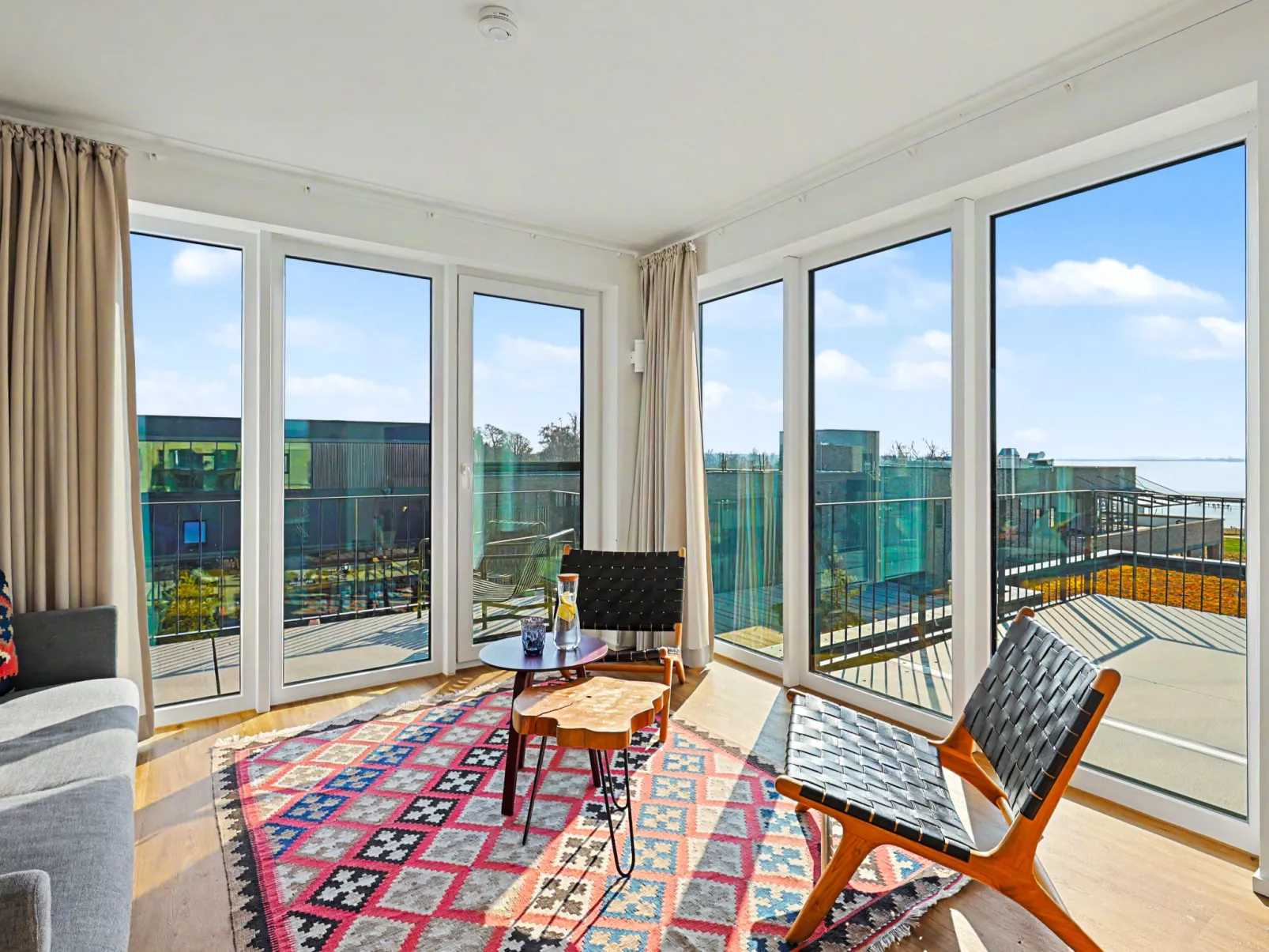 Penthouse Imort (654) - Buiten