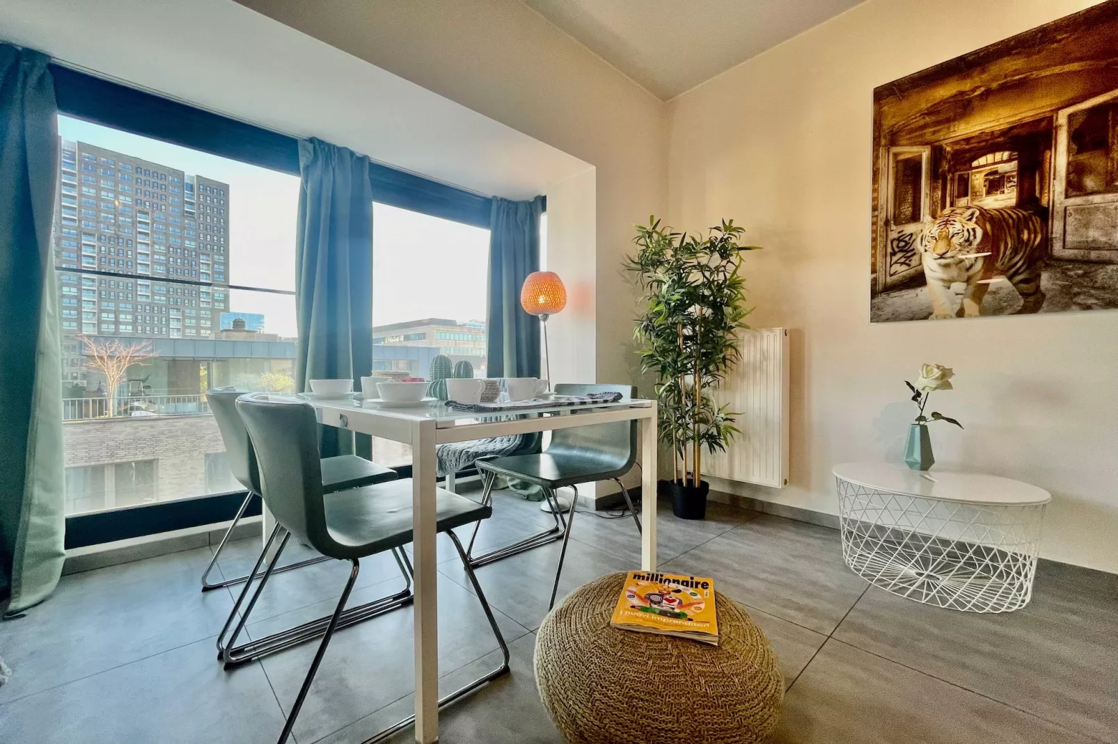 Cozy 1BR City Centre Near Meir Shopping by OneLuxStay - Eetkamer