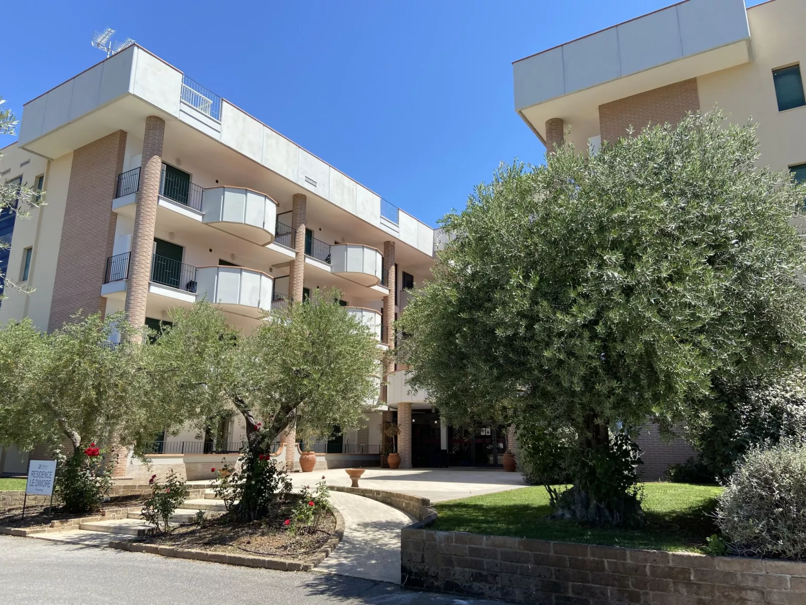 Le Dimore di Santa Costanza - Buiten