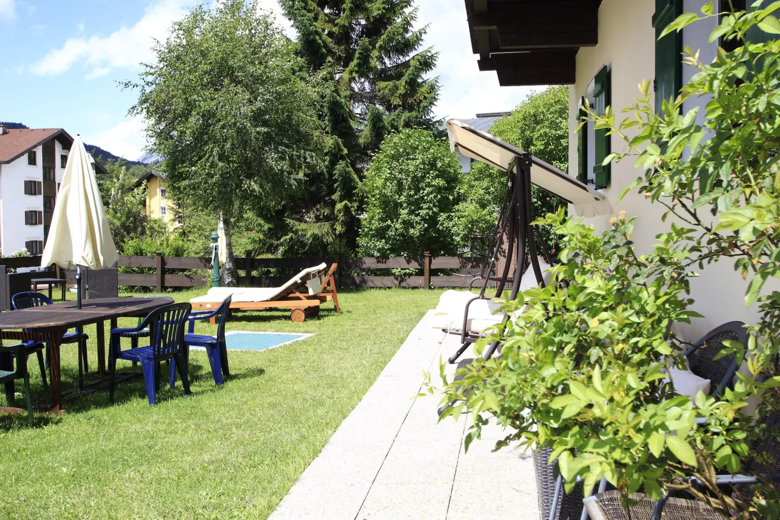 Menardi Penthouse AA - Tuinen zomer