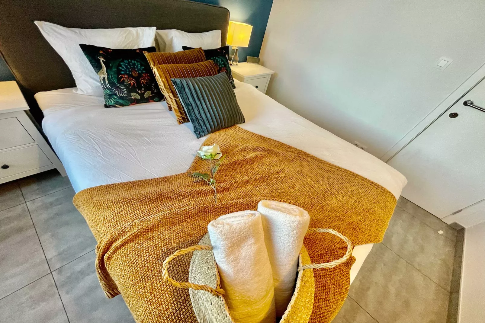 Cozy 1BR City Centre Near Meir Shopping by OneLuxStay - Slaapkamer