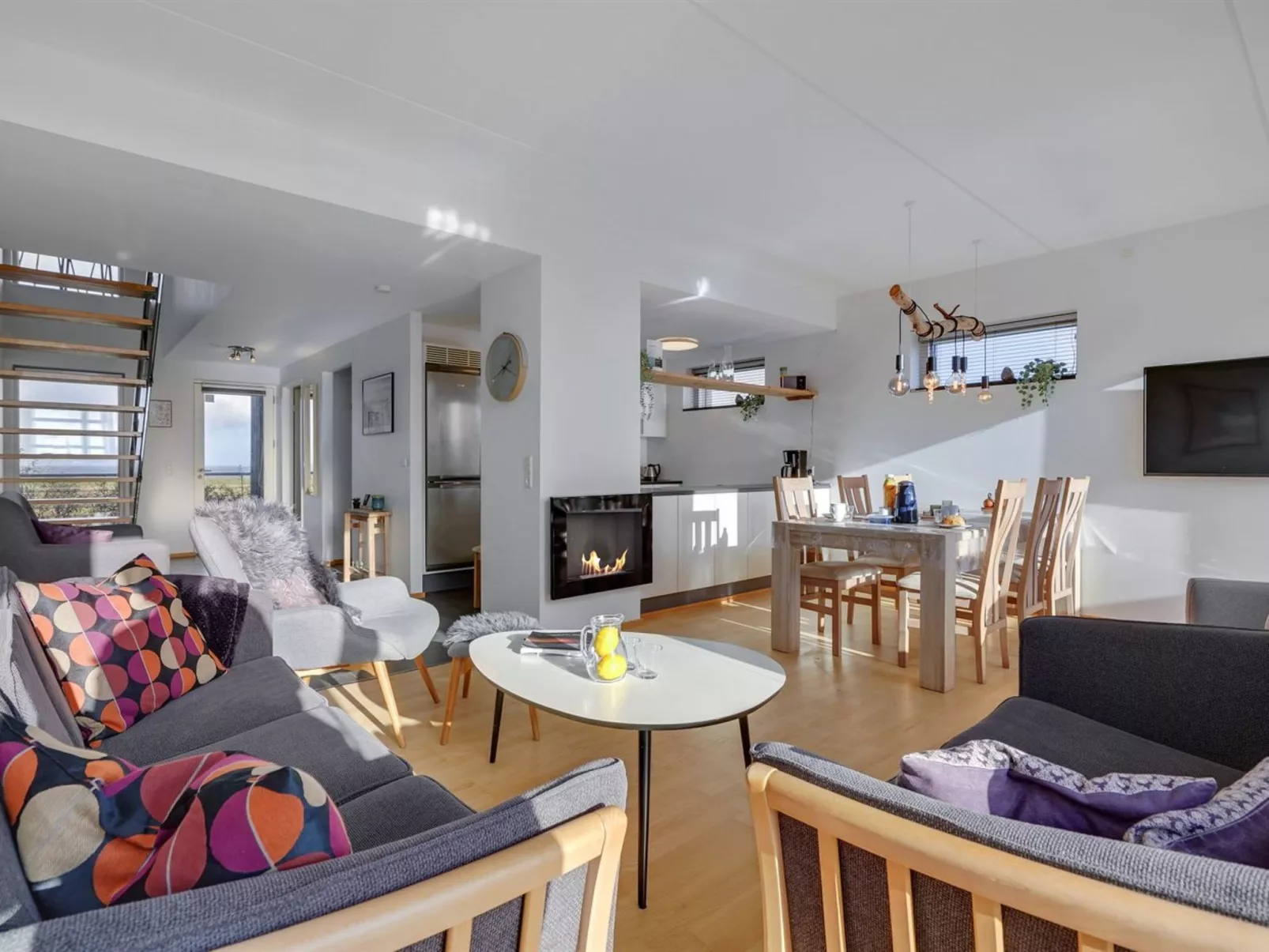 "Pirkko" - 100m from the sea - Binnen