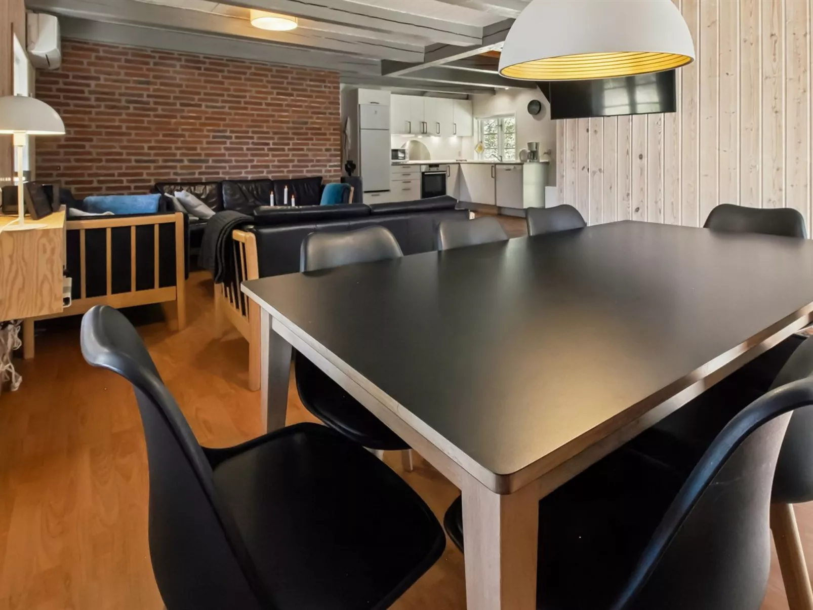 "Volmar" - 3.5km from the sea - Binnen