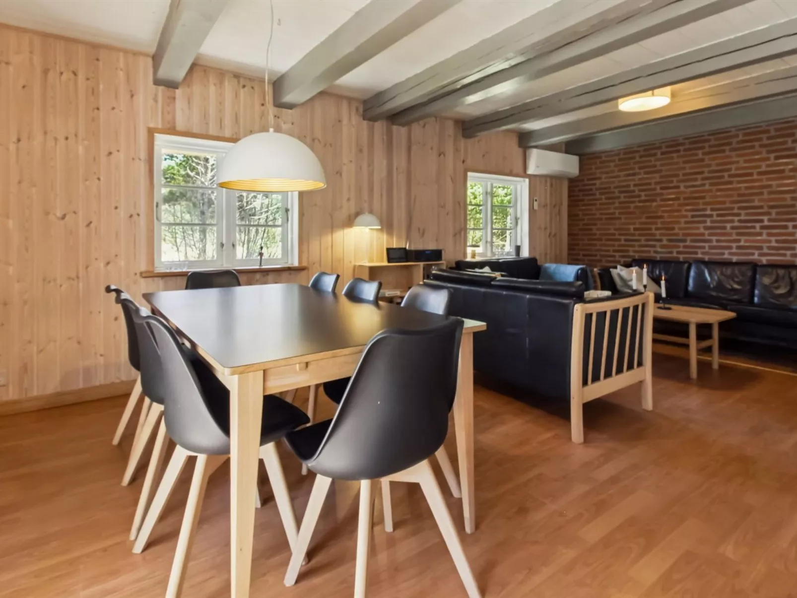 "Volmar" - 3.5km from the sea - Binnen