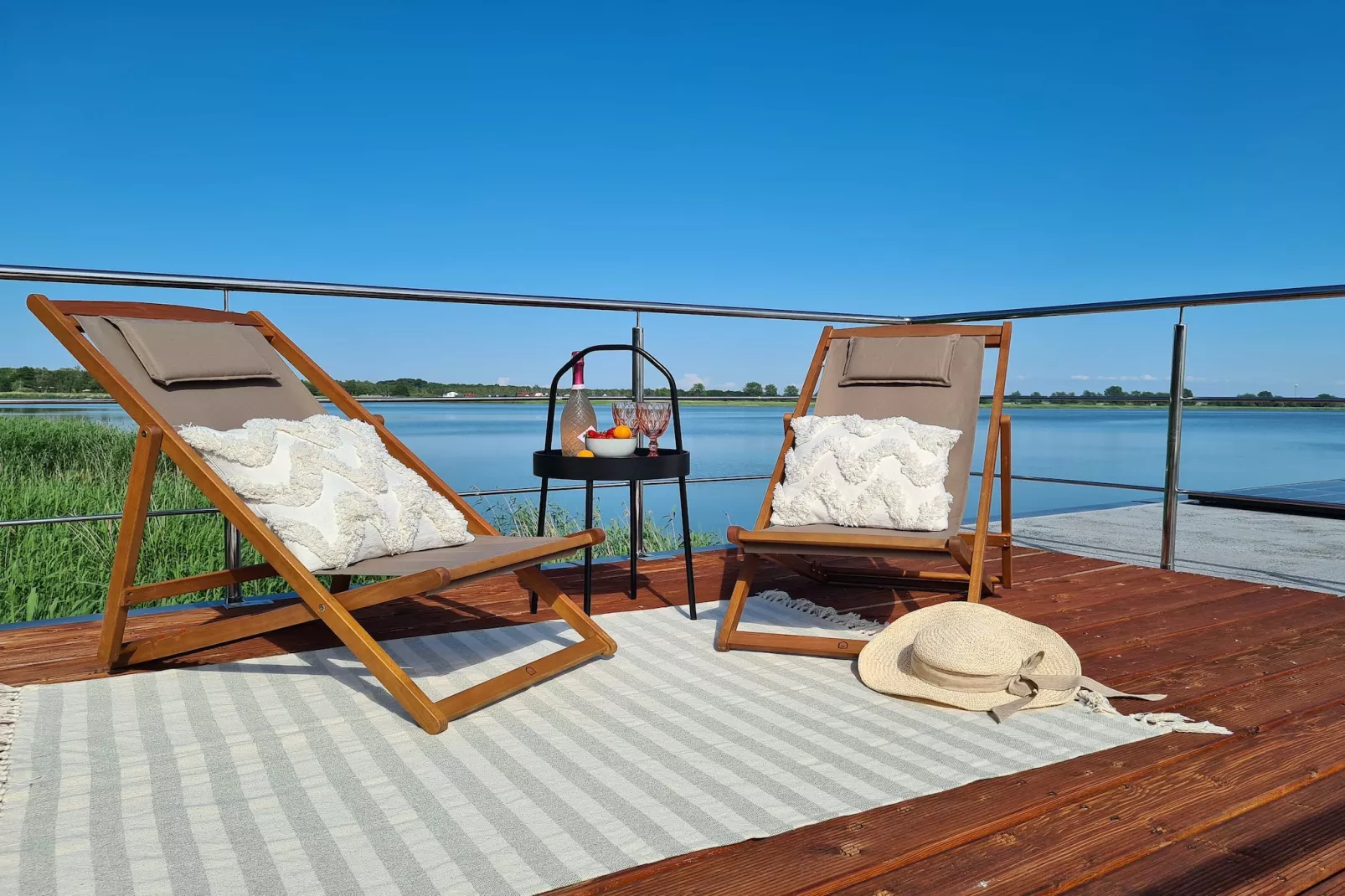 Domek na wodzie dla 4 osób - Terrasbalkon