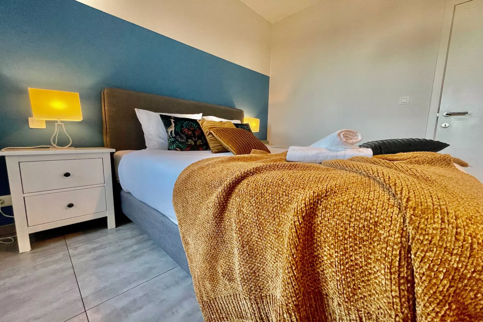 Cozy 1BR City Centre Near Meir Shopping by OneLuxStay - Slaapkamer