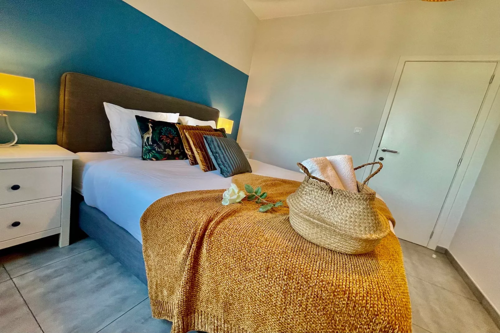 Cozy 1BR City Centre Near Meir Shopping by OneLuxStay - Slaapkamer