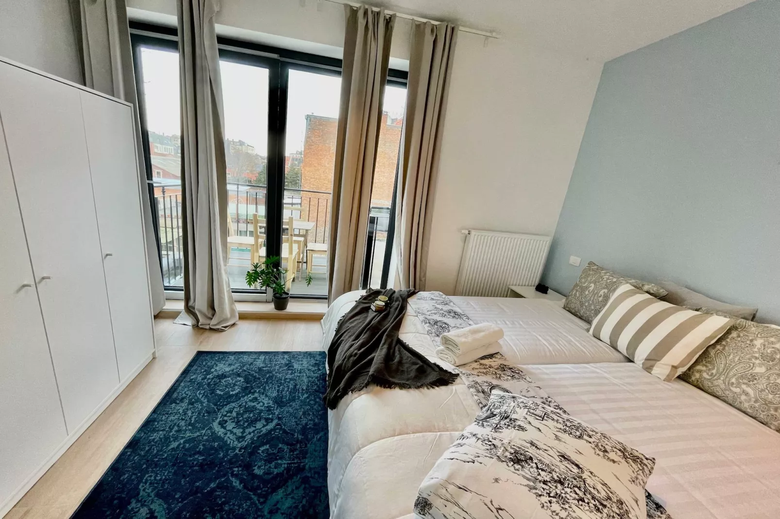 Luxury Dlx 1BR Near Fashion District by OneLuxStay - Slaapkamer