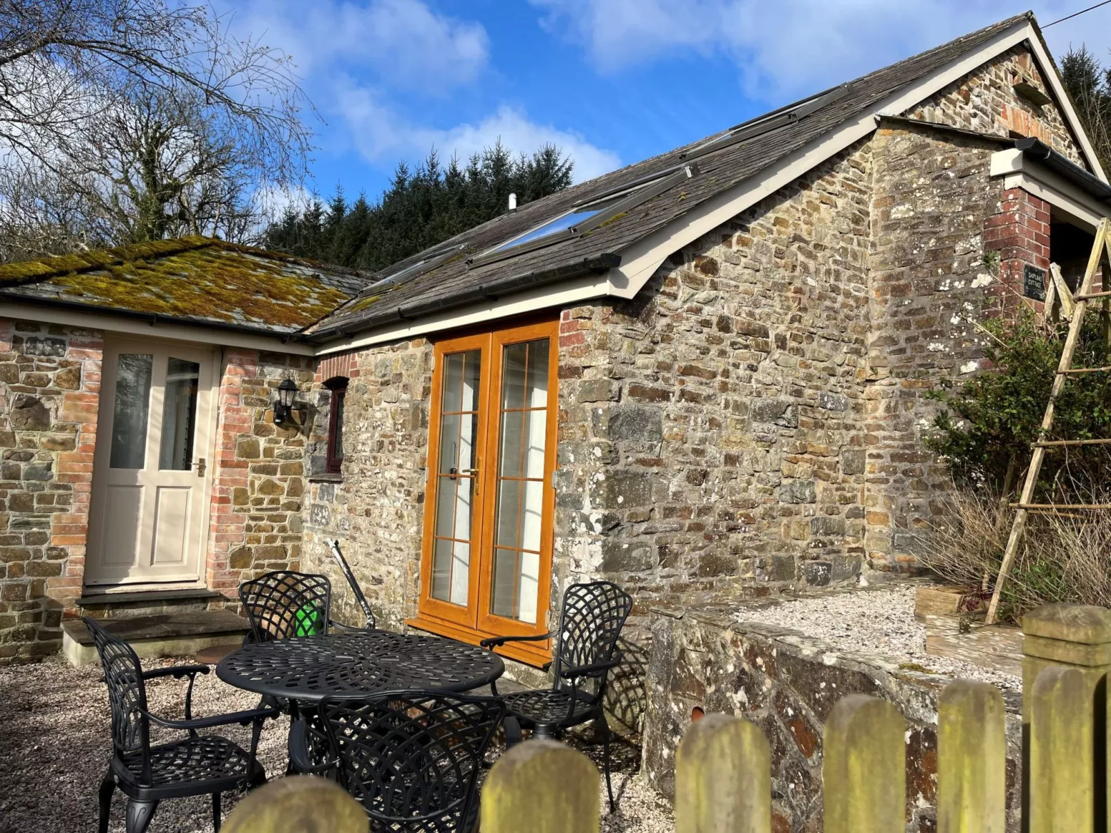 Hartland Hideaways - Buiten