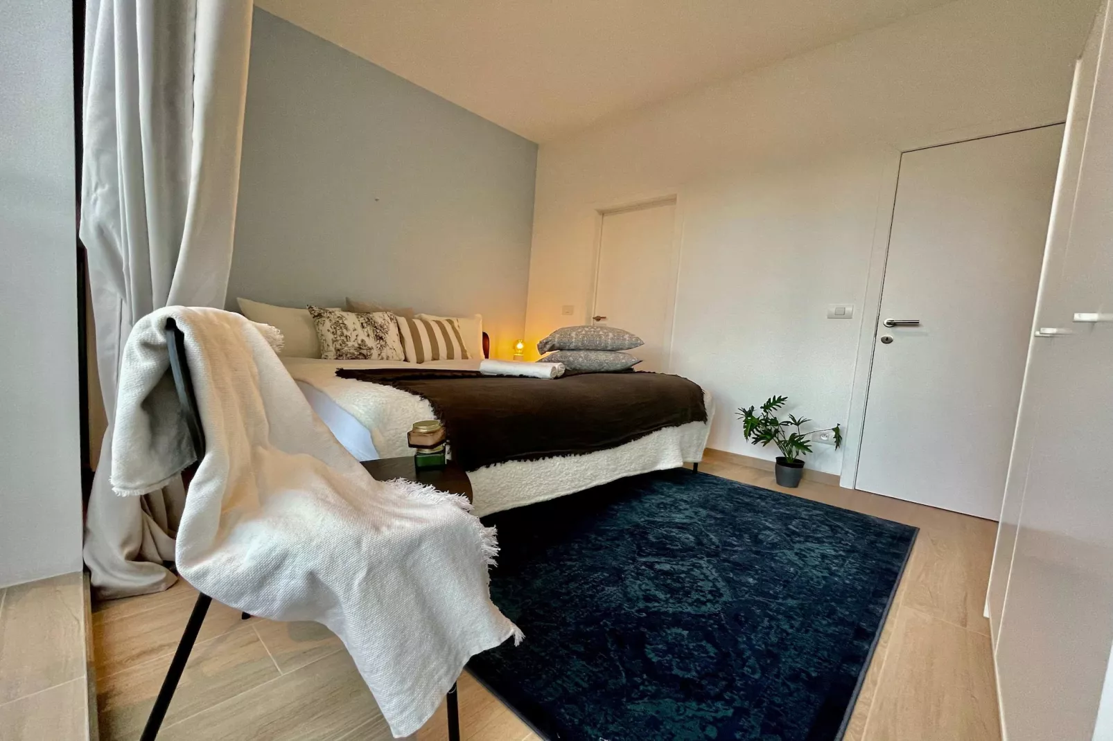 Luxury Dlx 1BR Near Fashion District by OneLuxStay - Slaapkamer