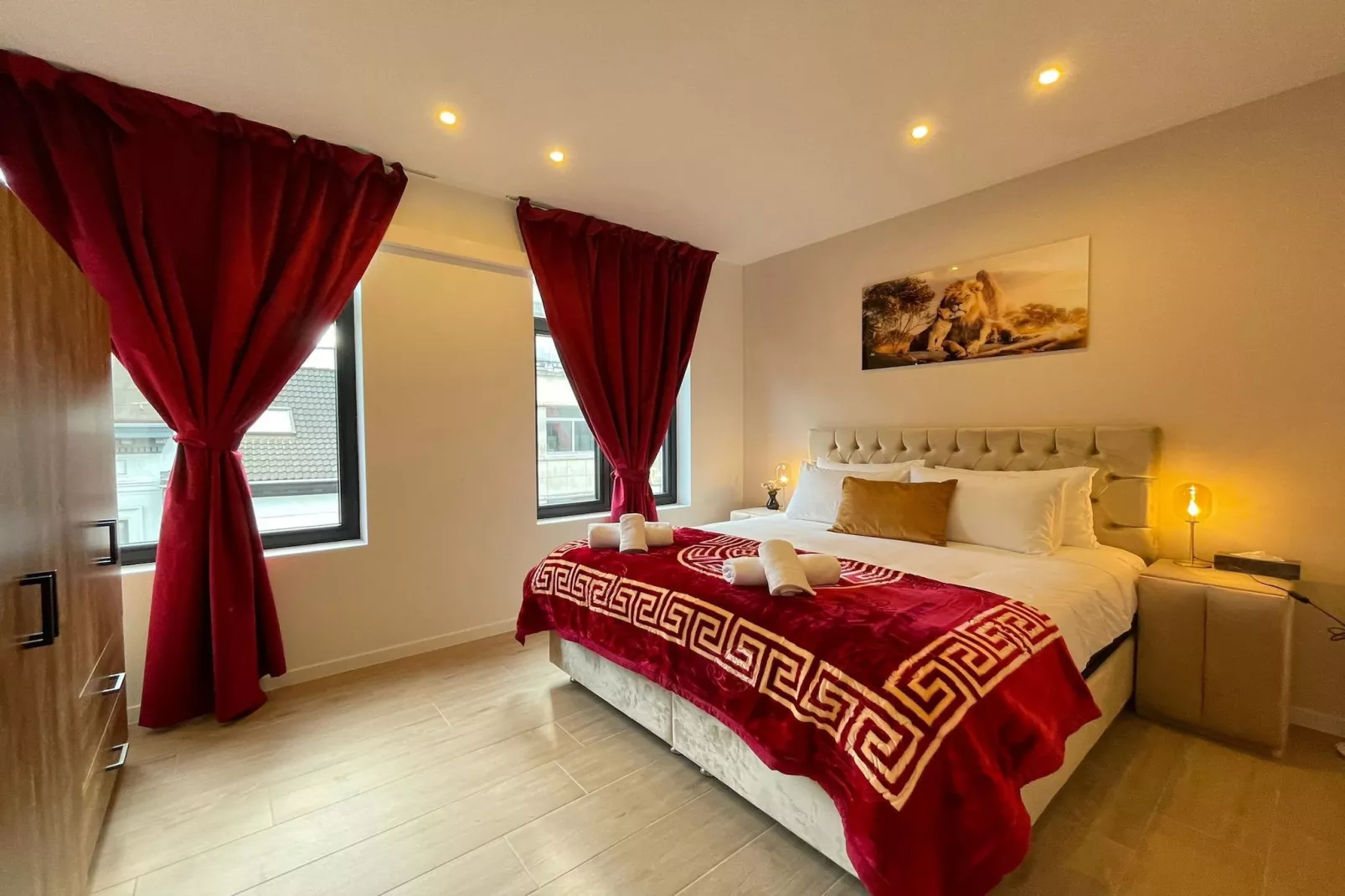 One Lux Stay Near Antwerp Central - 2 Bedroom 15 Bathroom