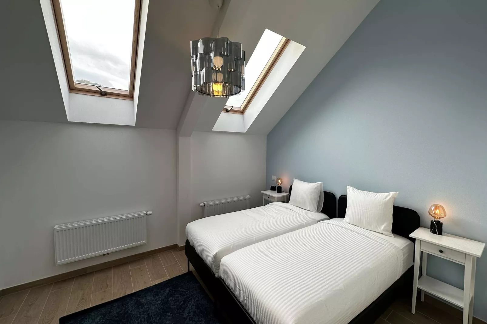 Luxury 1BR Near Fashion District by OneLuxStay - Slaapkamer