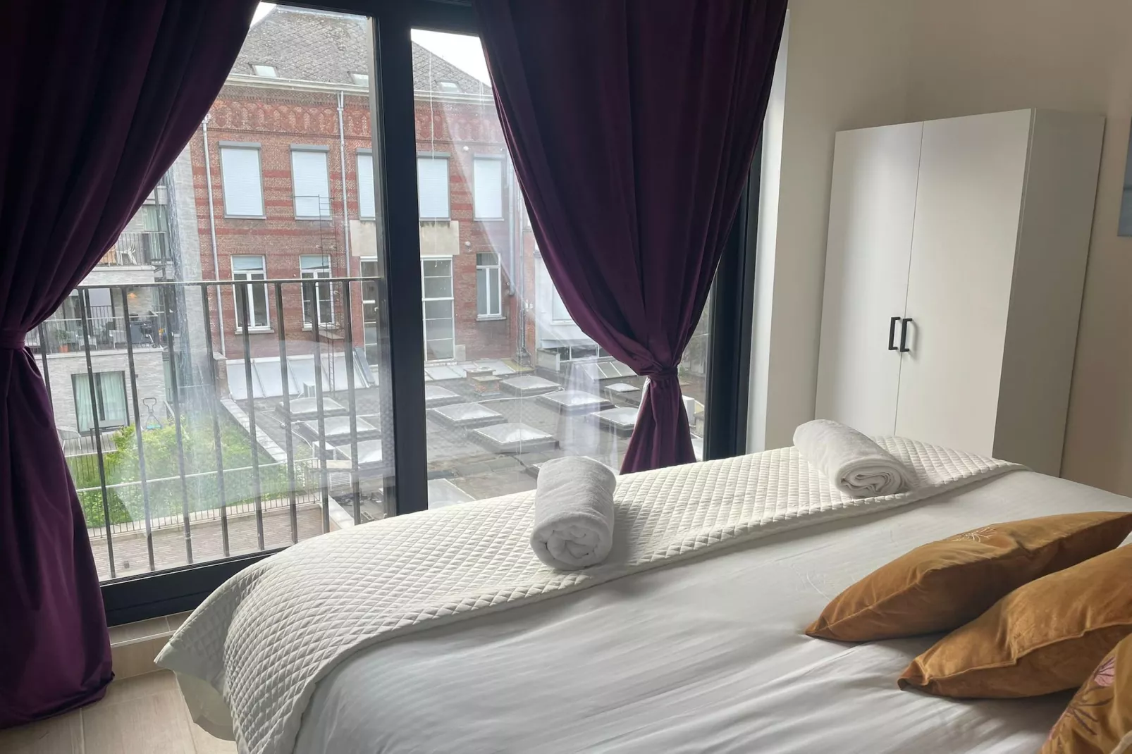 One Lux Stay 3BR / 2BA Antwerp near Central Station - Slaapkamer